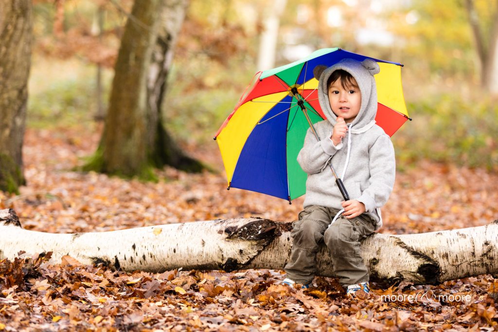 Autumn family photo session - children enjoying the woods. Photography by Helen Moore, moore&moore photography